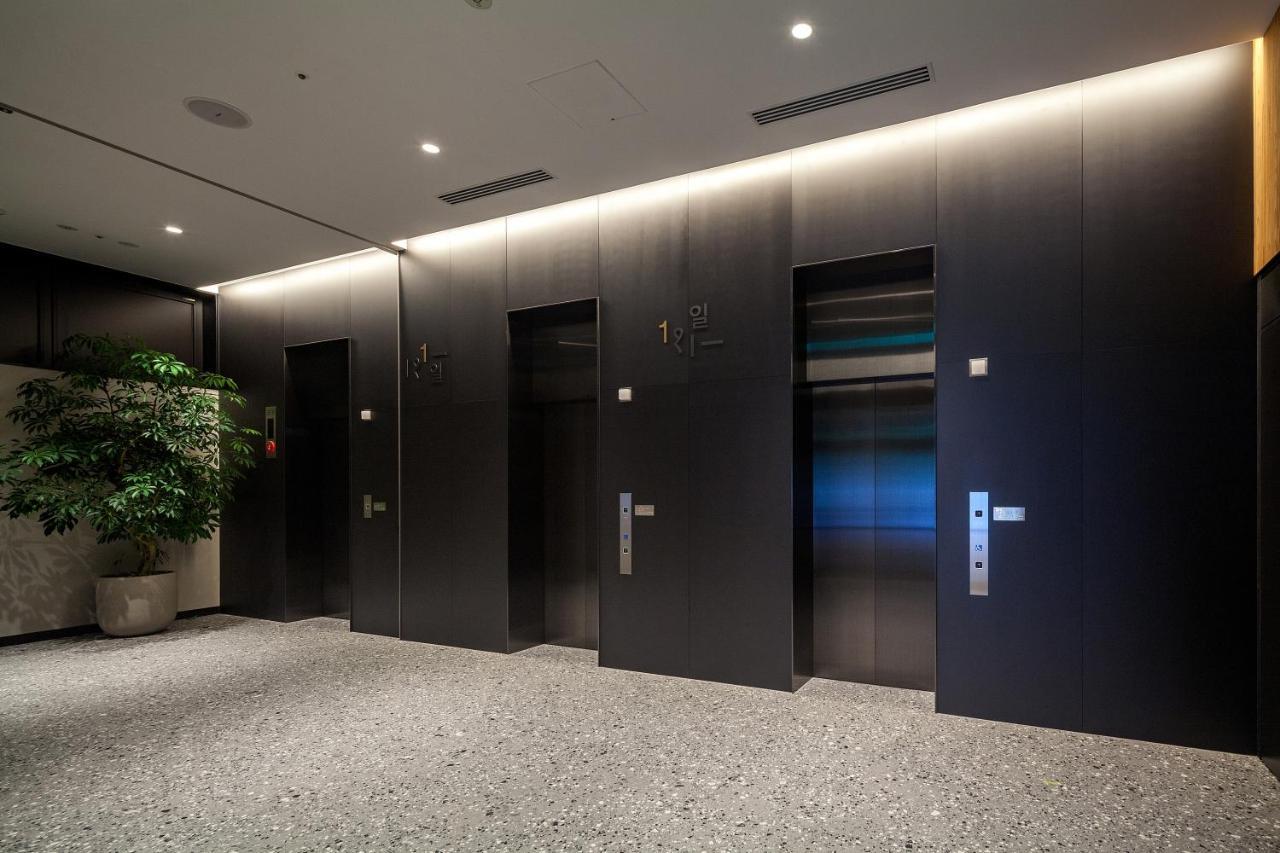 The Knot Hiroshima Hotel Exterior photo